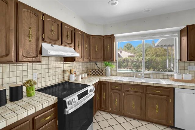 151 E Wistaria, Arcadia, CA 91006