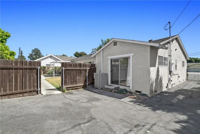 151 E Wistaria, Arcadia, CA 91006
