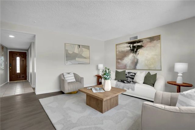 151 E Wistaria, Arcadia, CA 91006