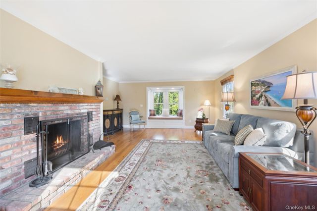 8 Ketcham Avenue, Eastport, NY 11941