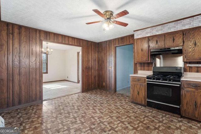 201 Crestmont Drive, Calhoun, GA 30701