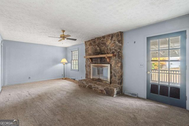 201 Crestmont Drive, Calhoun, GA 30701