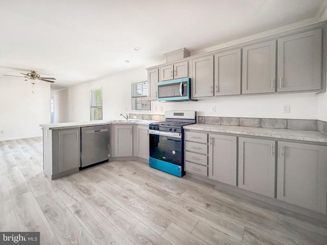 62 HARRISON DR, Fairless Hills, PA 19030