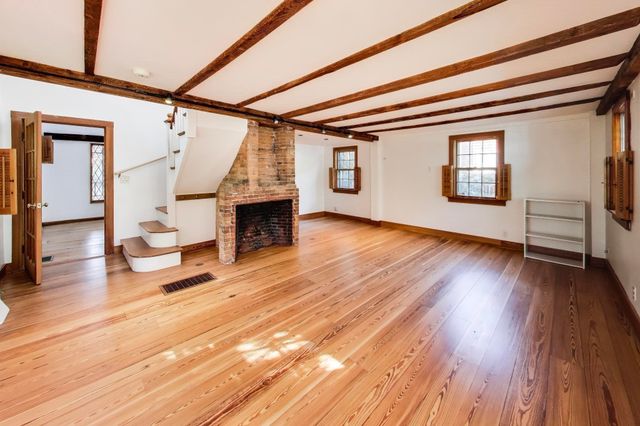 108 Auburn 108, Cambridge, MA 02139