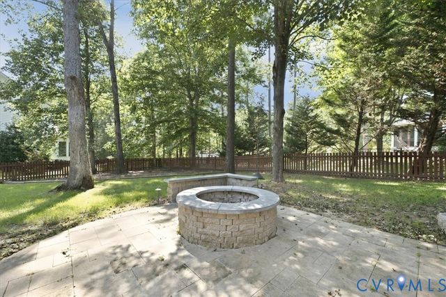 6100 Lilting Branch Way, Moseley, VA 23120