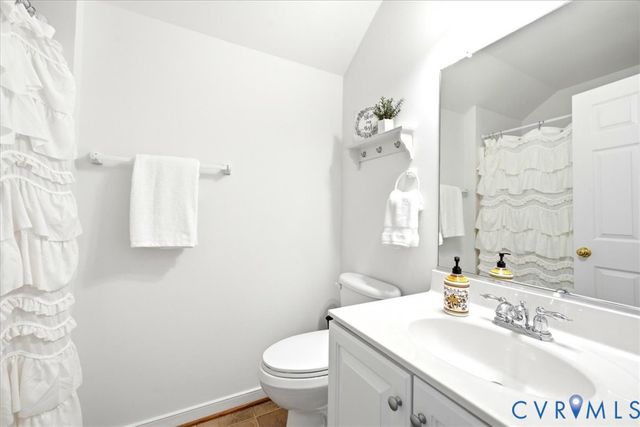 6100 Lilting Branch Way, Moseley, VA 23120