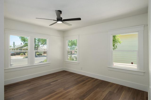 1470 N College Avenue, Fresno, CA 93728