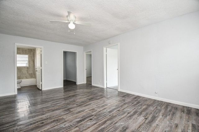 941 Lucky Street, Houston, TX 77088