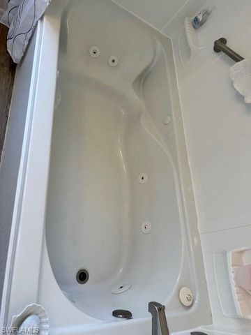 19681 Summerlin RD # 404, Fort Myers, FL 33908