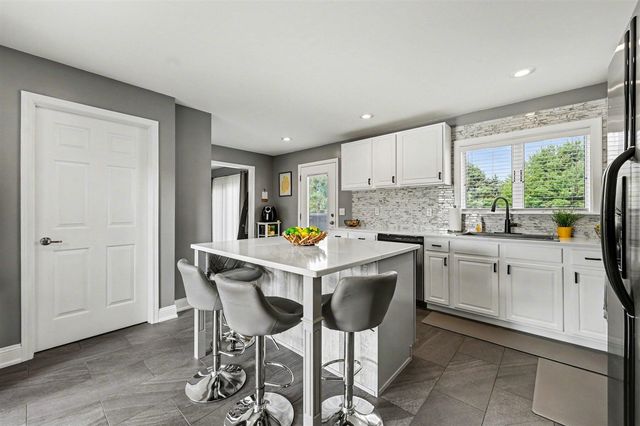 10577 Keane Drive, Grass Lake, MI 49240
