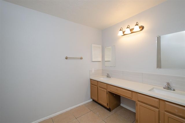 22127 Peachglen Lane, Spring, TX 77373