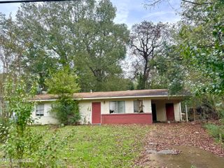 1614 Woody Drive, Jackson, MS 39212