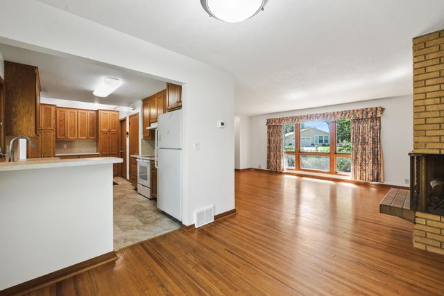 2000 Ordway Street, Golden Valley, MN 55422