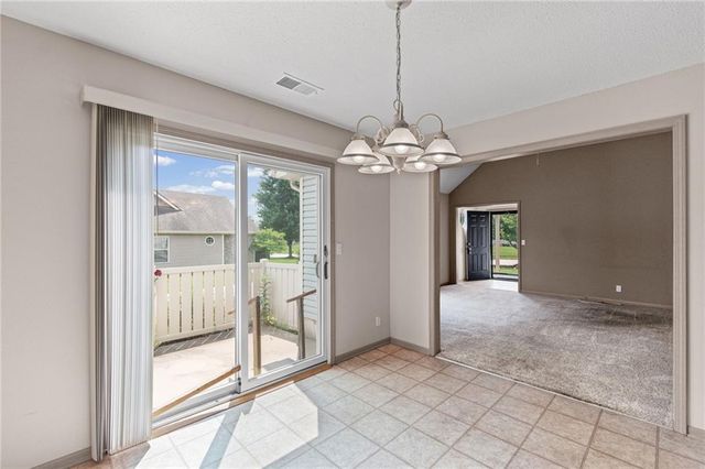 9831 N POTTER Avenue, Kansas City, MO 64157
