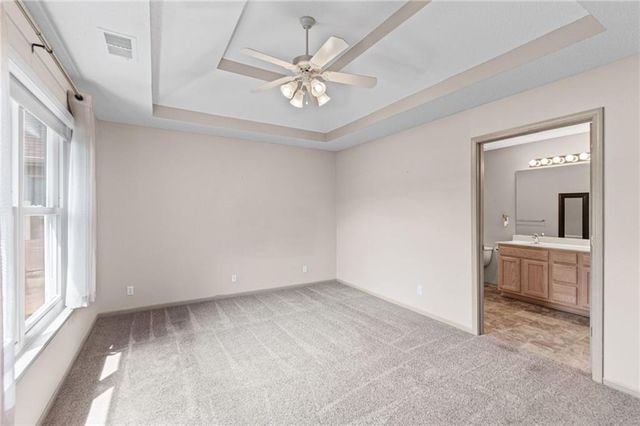 9831 N POTTER Avenue, Kansas City, MO 64157