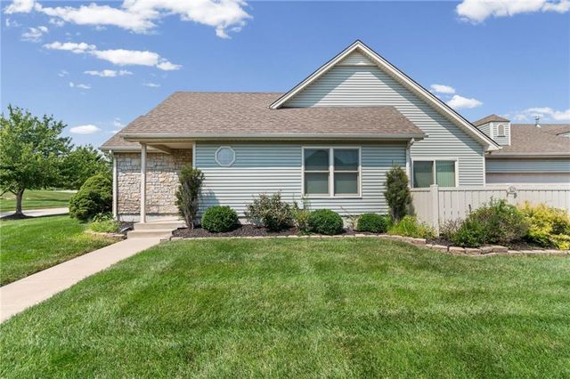 9831 N POTTER Avenue, Kansas City, MO 64157