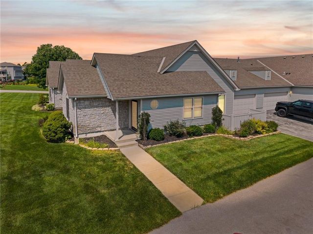 9831 N POTTER Avenue, Kansas City, MO 64157