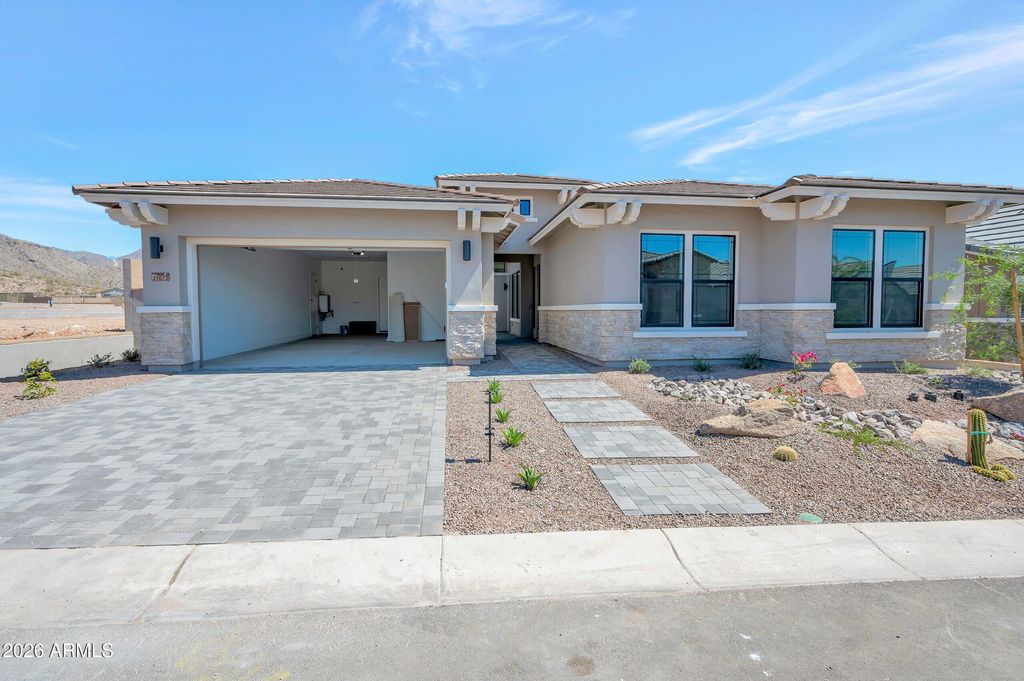 21672 W DEVONSHIRE Avenue, Buckeye, AZ 85396 — photo 2