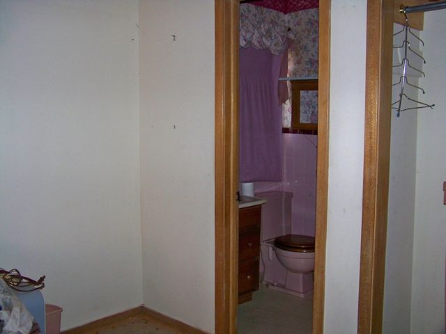 907 NW 10th St, Andrews, TX 79714