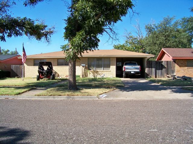 907 NW 10th St, Andrews, TX 79714