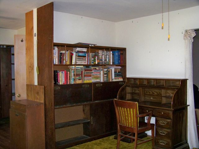 907 NW 10th St, Andrews, TX 79714