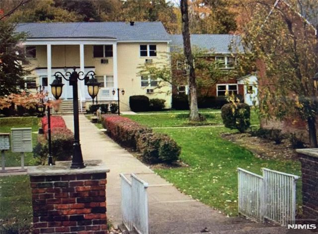 65 Regency Park 65, Ramsey, NJ 07446