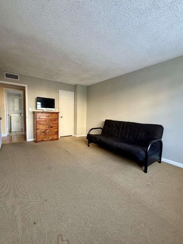 2801 NE 183rd Street 202W, Aventura, FL 33160