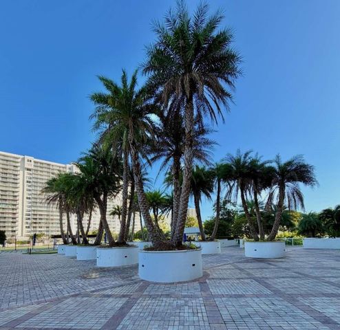 2801 NE 183rd Street 202W, Aventura, FL 33160