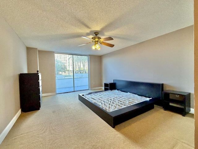 2801 NE 183rd Street 202W, Aventura, FL 33160