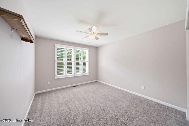 3811 Creekshire Dr, Louisville, KY 40245