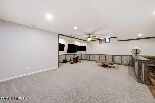 3811 Creekshire Dr, Louisville, KY 40245