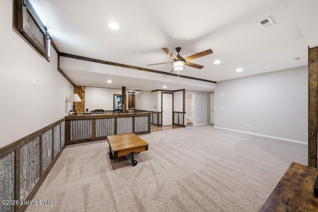 3811 Creekshire Dr, Louisville, KY 40245