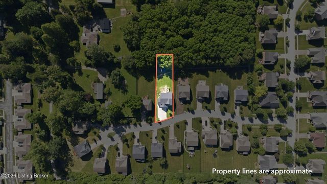 3811 Creekshire Dr, Louisville, KY 40245