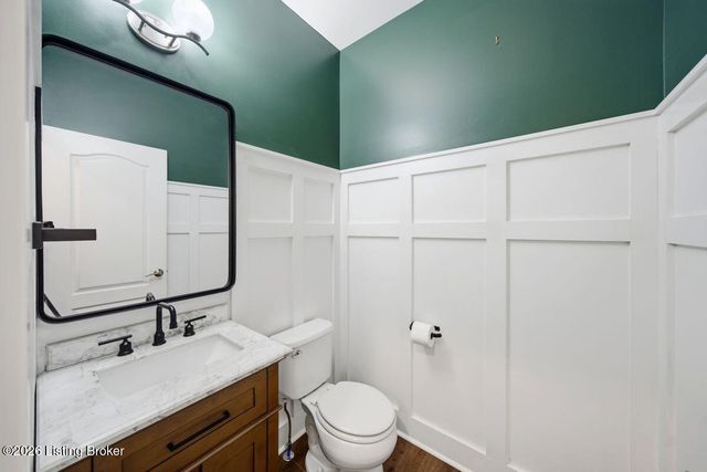 3811 Creekshire Dr, Louisville, KY 40245