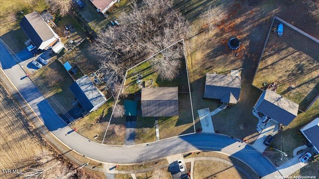 1069 Snowden Terrace, Johnson City, TN 37601