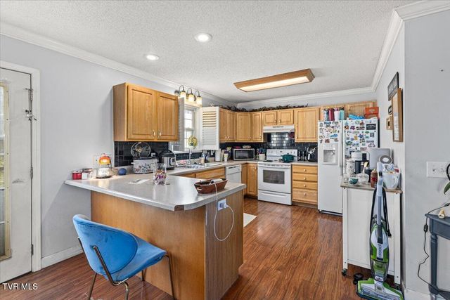 1069 Snowden Terrace, Johnson City, TN 37601