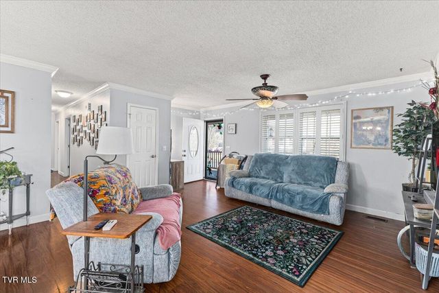 1069 Snowden Terrace, Johnson City, TN 37601