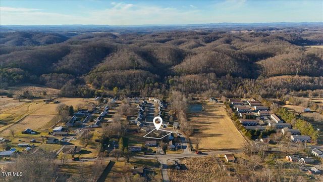 1069 Snowden Terrace, Johnson City, TN 37601