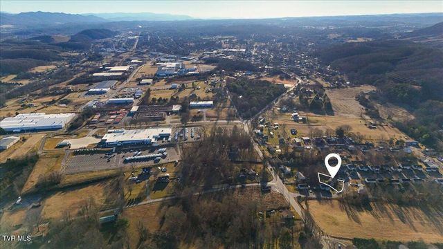 1069 Snowden Terrace, Johnson City, TN 37601