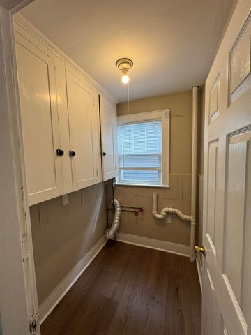 89 Centre Street, Concord, NH 03301