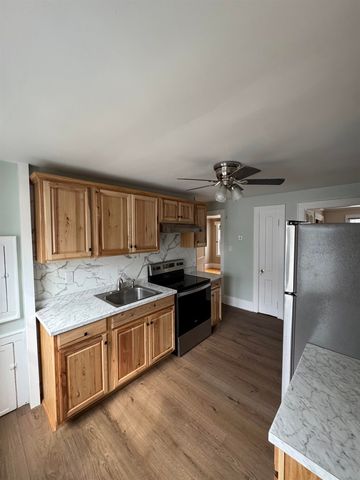 89 Centre Street, Concord, NH 03301