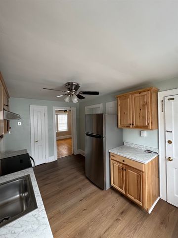 89 Centre Street, Concord, NH 03301