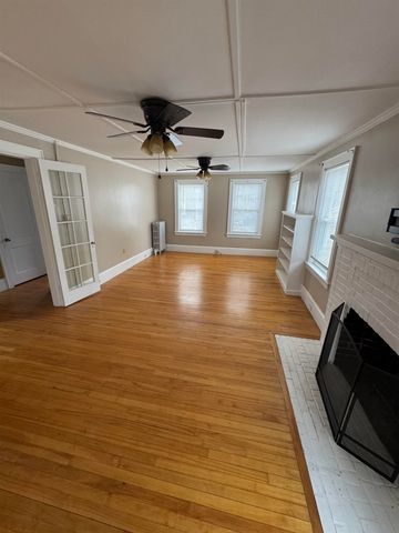 89 Centre Street, Concord, NH 03301