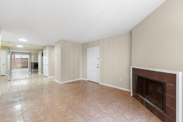9350 Country Creek Drive 52, Houston, TX 77036