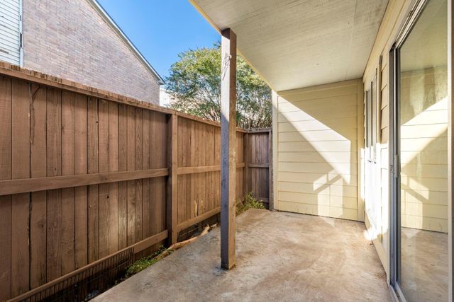 9350 Country Creek Drive 52, Houston, TX 77036