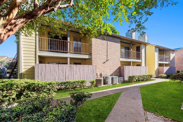 9350 Country Creek Drive 52, Houston, TX 77036
