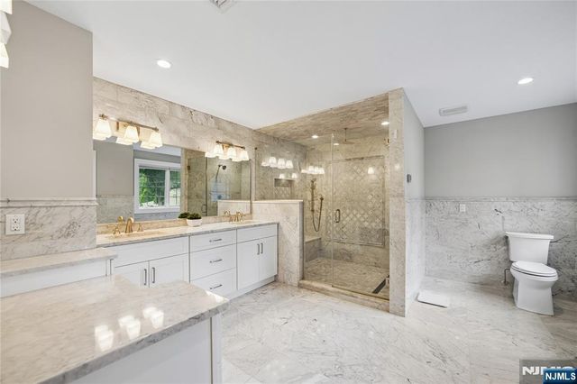 15 Fernwood Drive, Fair Lawn, NJ 07410