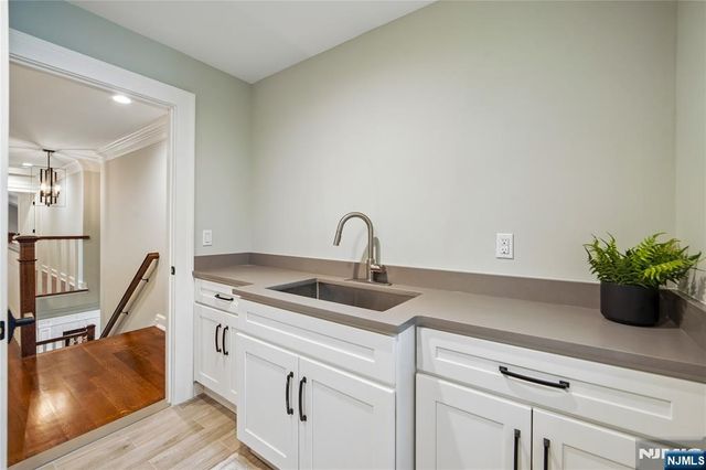 15 Fernwood Drive, Fair Lawn, NJ 07410