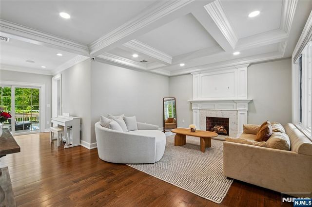 15 Fernwood Drive, Fair Lawn, NJ 07410