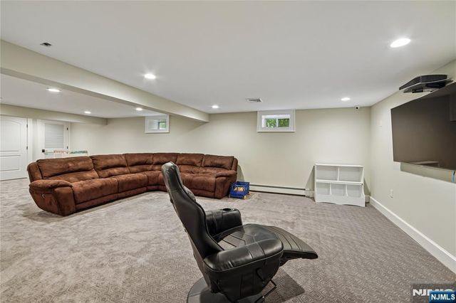 15 Fernwood Drive, Fair Lawn, NJ 07410